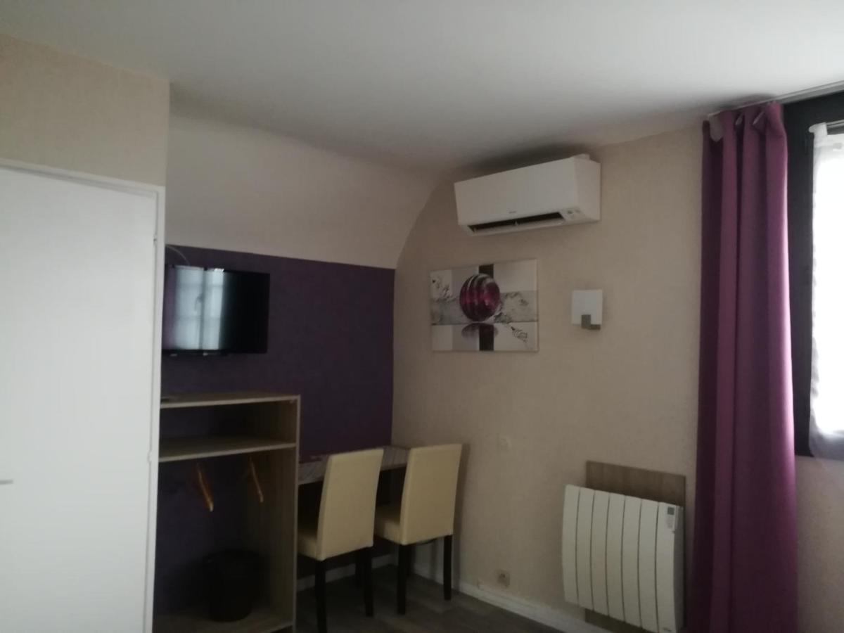 Contact Hotel Du Relais Thouars Esterno foto