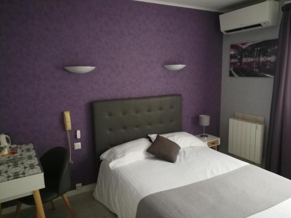 Contact Hotel Du Relais Thouars Esterno foto