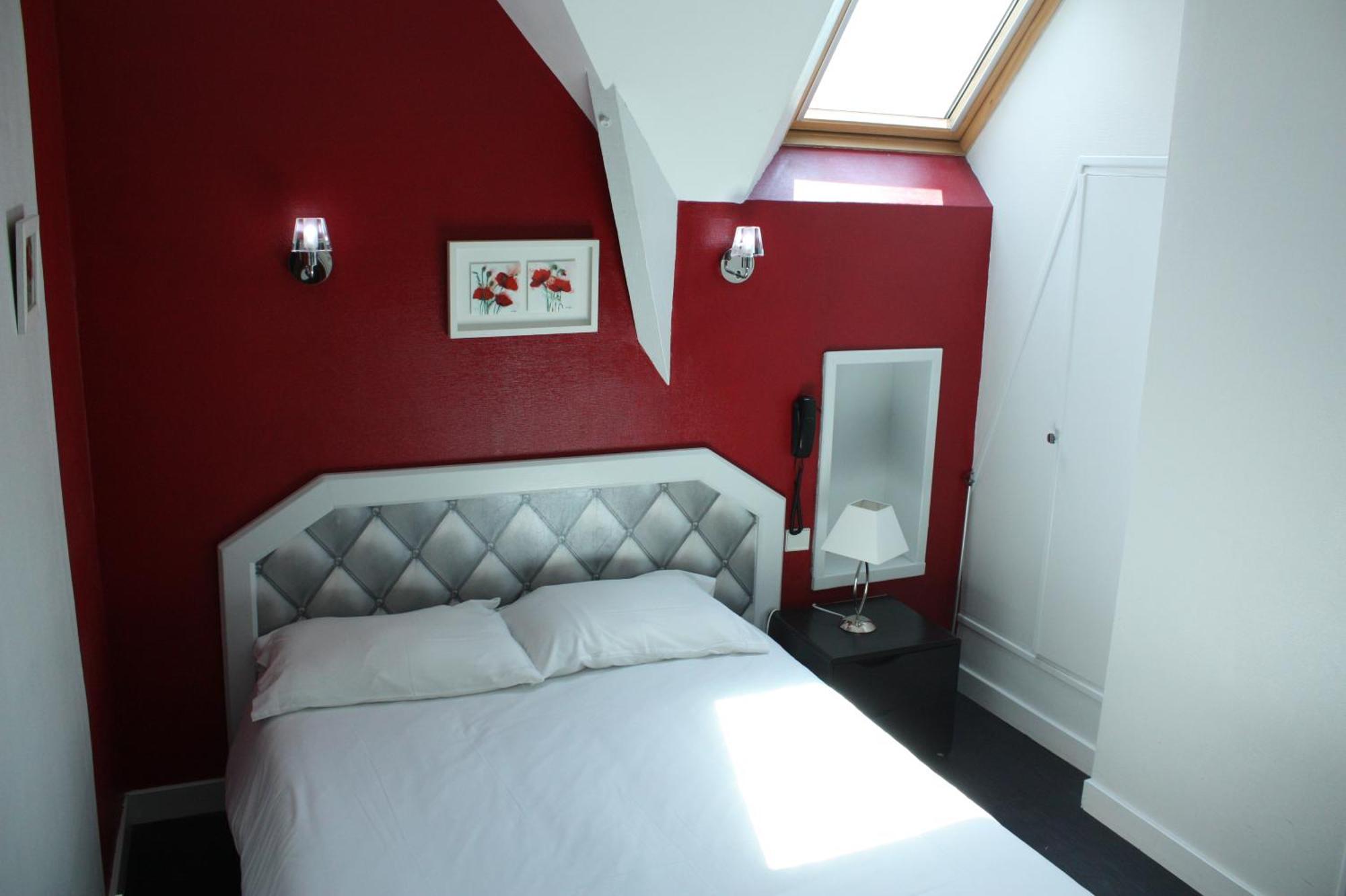 Contact Hotel Du Relais Thouars Esterno foto