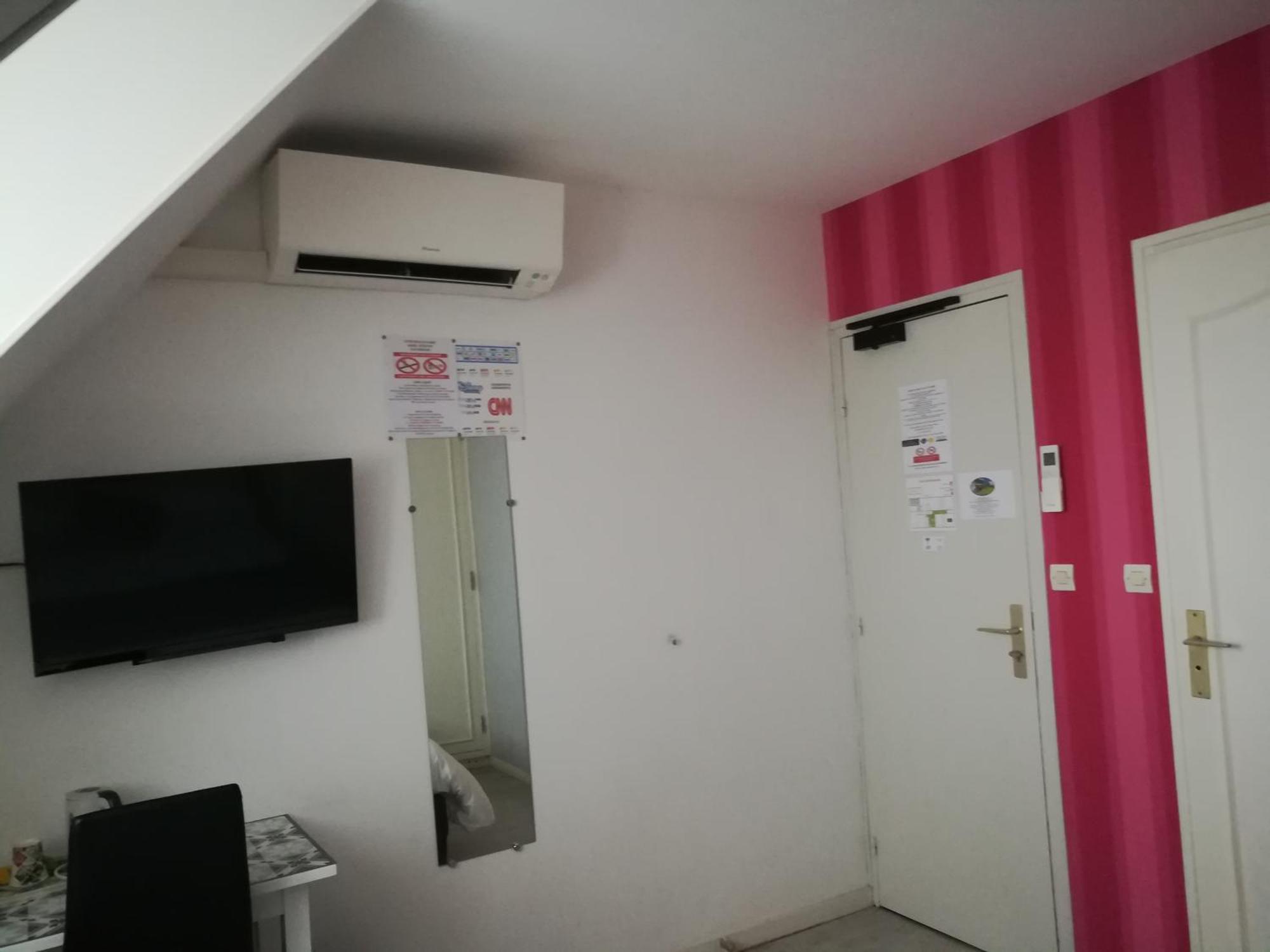 Contact Hotel Du Relais Thouars Camera foto