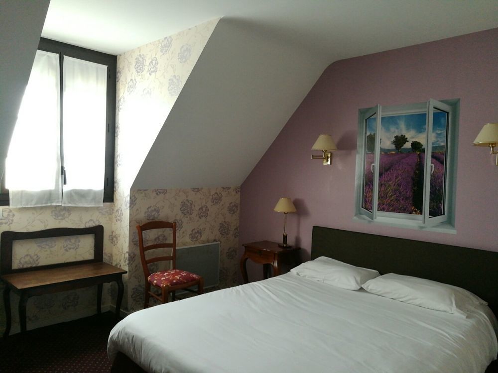 Contact Hotel Du Relais Thouars Esterno foto