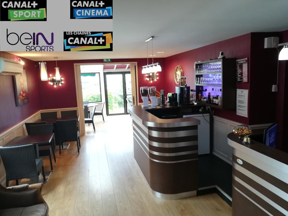 Contact Hotel Du Relais Thouars Esterno foto