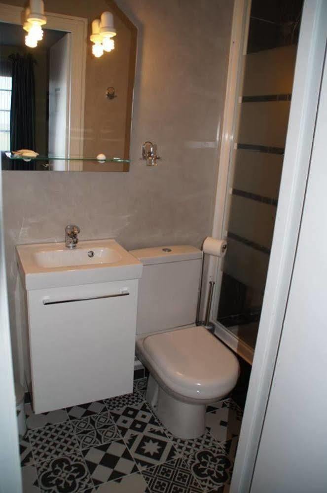 Contact Hotel Du Relais Thouars Esterno foto