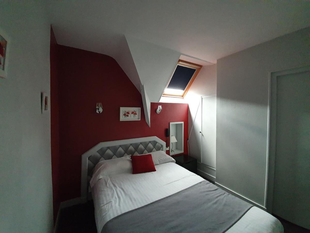Contact Hotel Du Relais Thouars Esterno foto